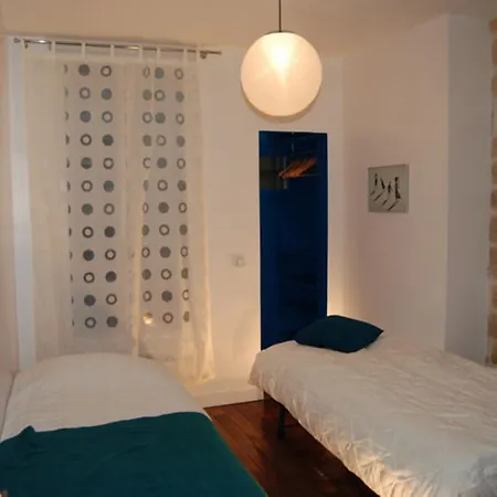 Apartment Le Marais Parigi